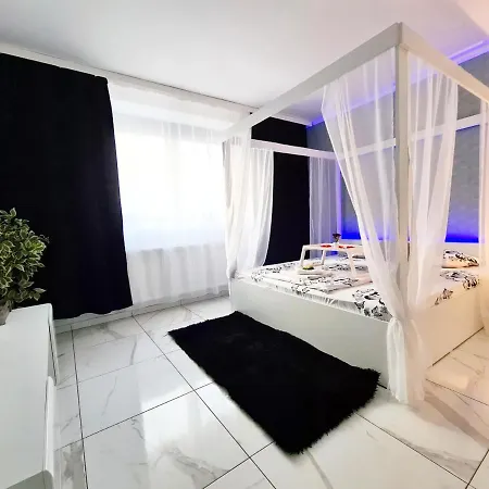 Apartament Old Town Tomis דירה